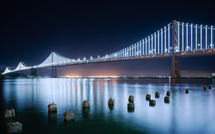 El Puente de la bah&#237;a de San Francisco-Oakland Bay Bridge, la Bah&#237;a de San Francisco, noche, puente colgante, California, estados UNIDOS
