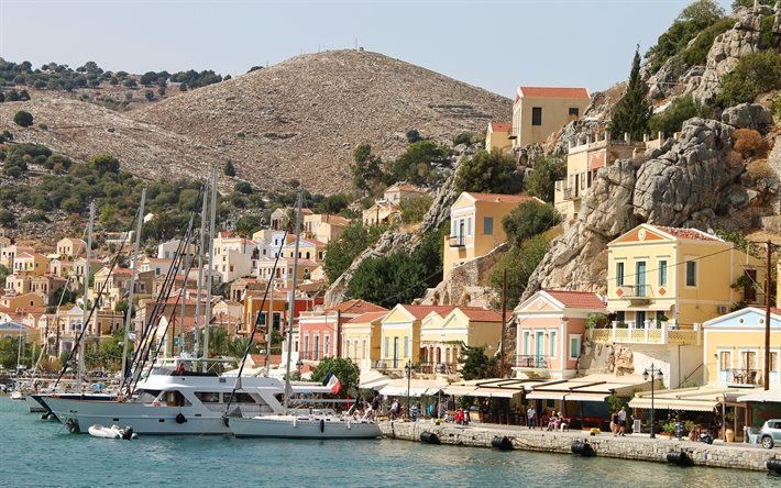 L&#39;Isola di Symi, Grecia, Simi, l&#39;alloro, il mediterraneo, bianco, yacht, paesaggio di montagna, estate