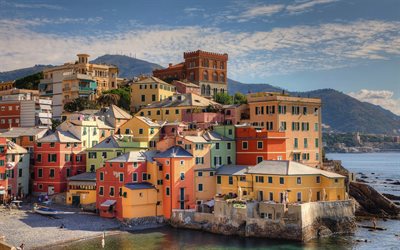 Boccadasse, Genova, costa ligure, estate, mattina, panorama di Boccadasse, paesaggio urbano di Boccadasse, Liguria, Italia