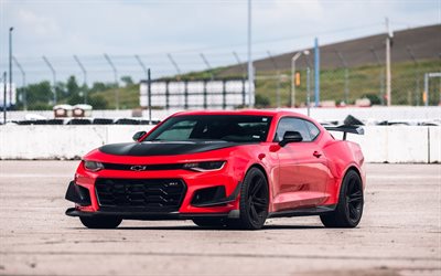 Chevrolet Camaro ZL1 1LE, 2018, red supercar, front view, sports coupe, tuning Camaro, American sports cars, Chevrolet