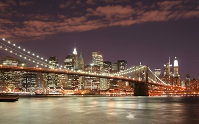 Brooklyn Bridge, New York, Manhattan, pilvenpiirt&#228;ji&#228;, y&#246;, kaupungin valot, y&#246; New Yorkissa