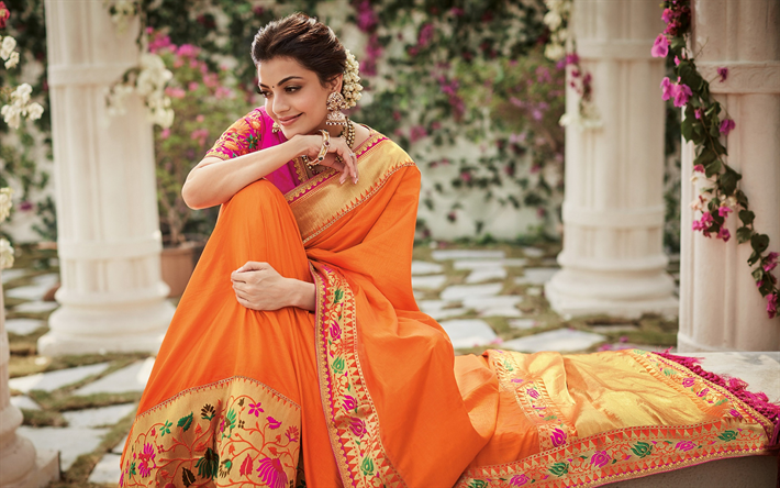 كاجال أغاروال, الممثلة الهندية, ساري البرتقال, إلتقاط صورة, عارضة الأزياء الهندية, النجم الهندي, بوليوود