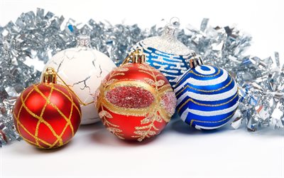 Boules de Noël, fond blanc, décoration de Noël, bonne année, joyeux Noël, boules de Noël rouges