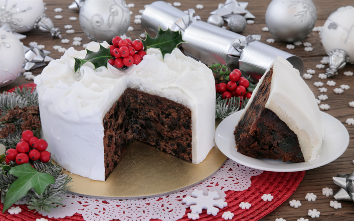 Uuden Vuoden kakku, valkoinen kerma, suklaa kakku, hopeiset joulupallot, Uusi Vuosi