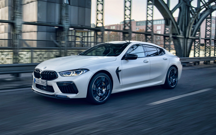 BMW M8 Gran Coupe, 4k, highway, 2022 cars, BMW F93, motion blur, 2022 BMW M8 Gran Coupe, german cars, BMW