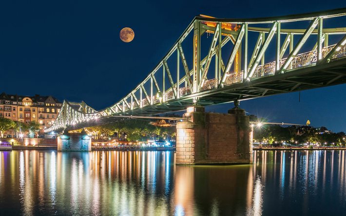 Frankfurt am Main, nuit, rivi&#232;re Main, Eiserner Steg, panorama de Francfort, paysage urbain de Francfort, pont de fer, Allemagne