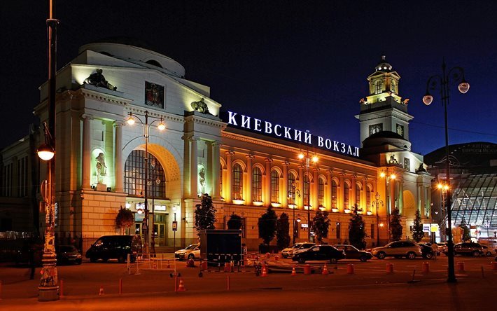 la estaci&#243;n de tren, edificio, la estaci&#243;n de, aparcamiento, luces, ciudad, estaci&#243;n de tren de kiev, urbano, la luz de calle, la noche, mosc&#250;