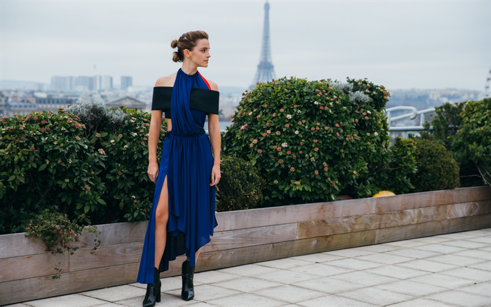 Emma Watson, actrice Britannique, Paris, France, Tour Eiffel, la robe bleue