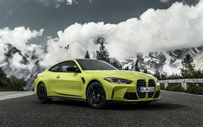 BMW M4 Konkurrens, G82, 2021, 4k, framifrån, exteriör, gul coupe, nya gula M4, tyska bilar, BMW