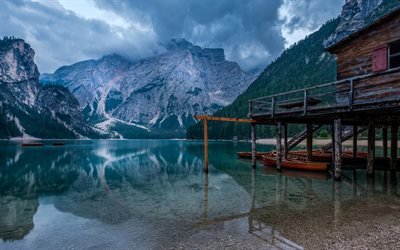 Pragser Wildsee, 湖のBraies, 山湖, 春, アルプス, 山の風景, 南イタリア, Prags-Vildze