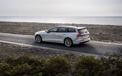 Volvo V60, 2018, 4k, esterno, vista posteriore, nuova V60 bianco, station wagon, auto svedese Volvo