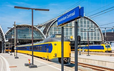 Amsterdam, 4k, rautatieasema, junat, Alankomaat, Hollannissa