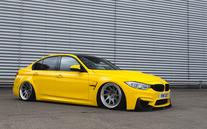 BMW M3 berlina sportiva, tuning, linea gialla M3, auto tedesche, cerchi cromati, H4I SEY, BMW