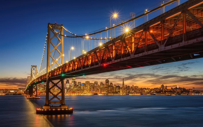 San Francisco, San Francisco-Oakland Bay Bridge, soir, coucher du soleil, les toits de San Francisco, gratte-ciel, Transamerica Pyramid, Salesforce Tower, 181 Fremont Street, Californie, USA