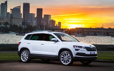 Skoda Karoq, 4k, sunset, 2018 arabalar, ge&#231;itler, beyaz Karoq, Skoda