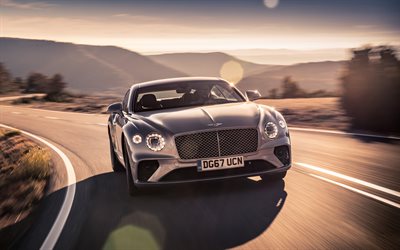 Bentley Continental GT, 2018, vista frontale, la sera, la coup&#233; di lusso, nuovo argento Continental GT, Britannico, auto, Bentley