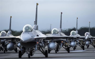 General Dynamics F-16 Fighting Falcon, Laivue, US Air Force, Amerikkalainen taistelijoita, kiitotien, F-16, sotilaslentokoneiden, USA