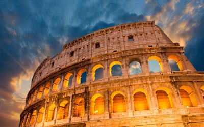 Colosseo, 4k, notte, gladiatore nell&#39;arena, Roma, Italia