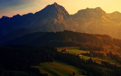 Alpes, paisagem de montanha, p&#244;r do sol, noite, floresta, aldeia de montanha, casas