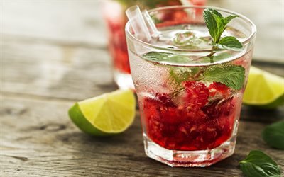 cocktail di menta e lampone, Raspberry Mint Lime Mojitos, lime, tazza di vetro, lampone