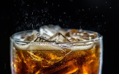 whisky-cola-cocktail, 4k, bokeh, glas mit trinken, cocktails, whisky-cola, das glas mit whisky-cola