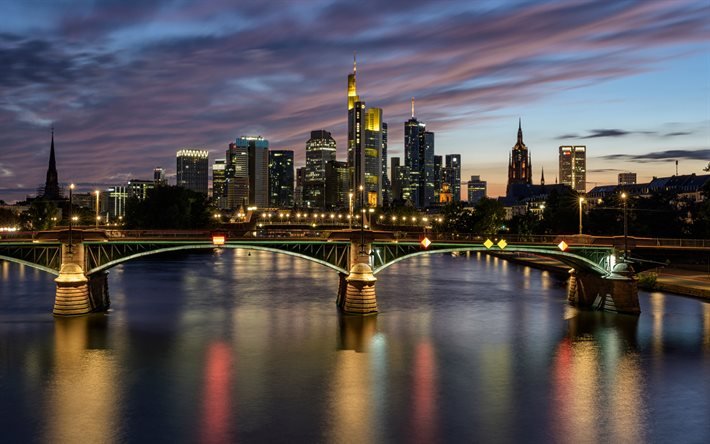 Deutschherrn bridge, Frankfurt am Main, Downtown, sera, tramonto, grattacieli, paesaggio urbano di Francoforte, panorama di Francoforte, Germania
