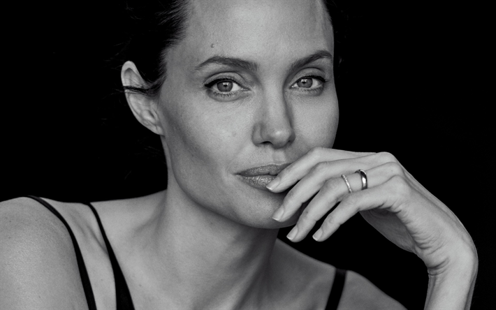 Angelina Jolie, Amerikalı oyuncu, portre, siyah beyaz, g&#252;zel bir kadın
