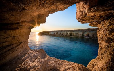 de la bah&#237;a, el Mar Mediterr&#225;neo, puesta de sol, paisaje marino, acantilados, Chipre