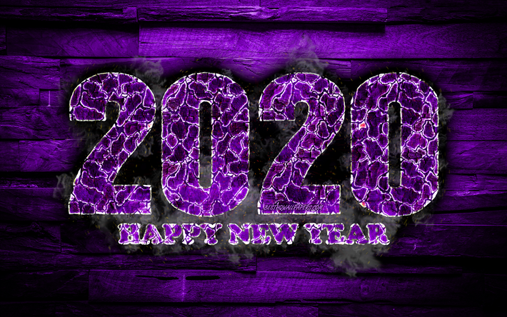 2020 violett brinnande siffror, 4k, Gott Nytt &#197;r 2020, violett tr&#228; bakgrund, 2020 brand konst, 2020 begrepp, 2020 &#229;rs siffror, 2020 p&#229; violett bakgrund, Nytt &#197;r 2020