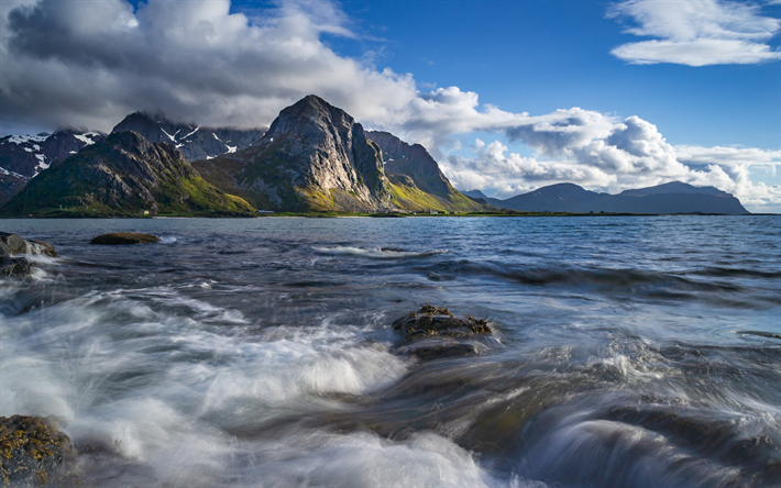 Lofoten, Mar da noruega, costa, paisagem de montanha, ondas, mar, Noruega