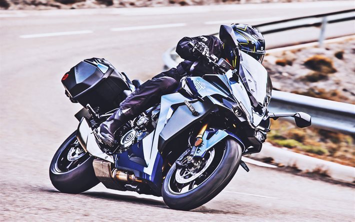 Suzuki GSX-S1000GT, autostrada, 2022 moto, moto tourer sportive, pilota su bici, 2022 Suzuki GSX-S1000GT, moto giapponesi, HDR, Suzuki