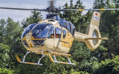 Eurocopter EC135, la aviaci&#243;n civil, el vuelo de Airbus H135, Airbus