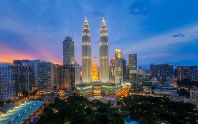 petronas twin towers, kuala lumpur, abend, lichter der stadt, moderne stadt, metropole, wolkenkratzer, malaysia