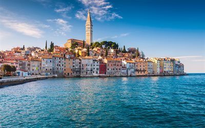 Rovinj, Mar Adri&#225;tico, Croacia, el Verano, la ma&#241;ana, litoral, mar, Istria