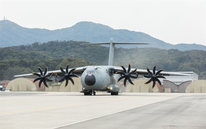 Airbus A400M Atlas, military transport aircraft, A400M, military aircraft, air cargo, Airbus Military