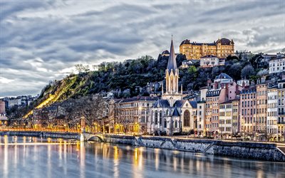 Lyon, Rhone och Sona floder, kv&#228;ll, sunset, kyrkan, Lyon stadsbilden, Frankrike
