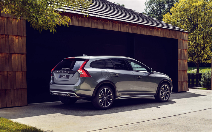 Volvo V60, 2019, 4k, &#224; l&#39;ext&#233;rieur, crossover compact, brune nouvelle volvo V60, su&#233;dois de voitures, Volvo