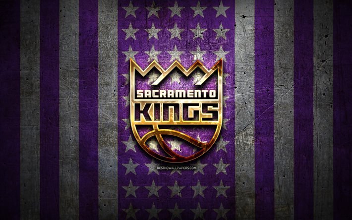 Drapeau des Kings de Sacramento, NBA, fond de m&#233;tal blanc violet, club de basket-ball am&#233;ricain, logo de Sacramento Kings, Etats-Unis, basket-ball, logo d’or, Rois de Sacramento
