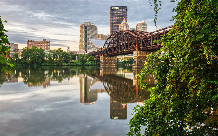 Pittsburgh, les ponts, la Rive-Nord, soir&#233;e, coucher du soleil, gratte-ciel, &#233;tats-unis