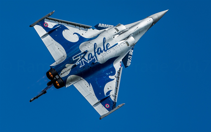 Dassault Rafale, l&#39;arm&#233;e de l&#39;Air fran&#231;aise, de combat, de chasse, de la chasse fran&#231;aise, vue d&#39;en bas, l&#39;avion militaire