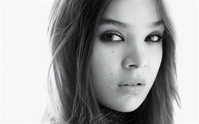 Hailee Steinfeld, American actress, monochrome portrait, face, photoshoot, black and white photo, Hollywood star