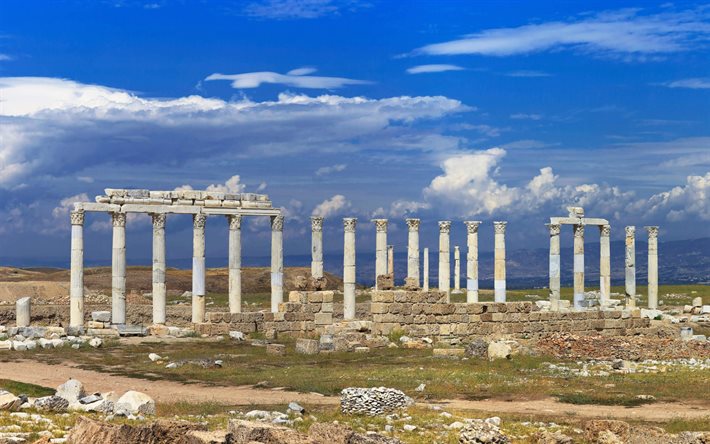 Den antika staden Laodicea, Denizli, Laodikeia, Pamukkale, gamla kolumner, Turkiet