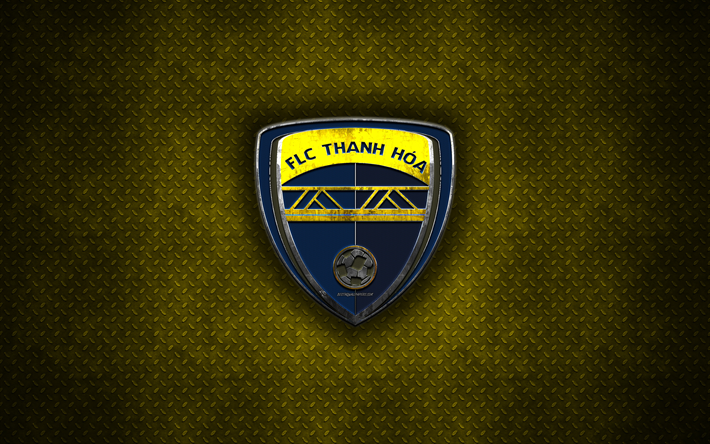 flc thanh hoa fc -, metall-logo, vietnamesische fu&#223;ball-club, emblem, gelbe metall hintergrund, v liga 1, thanh hoa, vietnam, fu&#223;ball