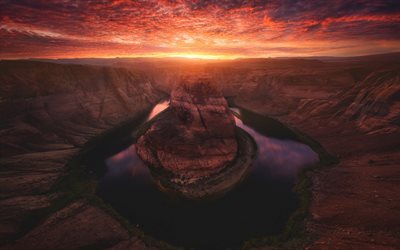Horseshoe Bend, red rocks, canyon, Colorado river, evening, sunset, Page, Arizona, USA