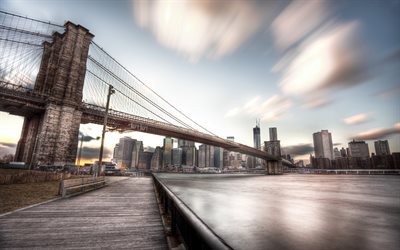 Nueva York, Puente de Brooklyn, el Puente de Suspensi&#243;n, hdr, el East River en Manhattan, estados UNIDOS