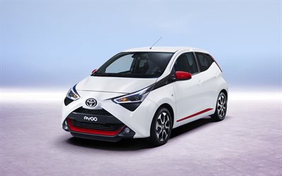 Toyota Aygo, estudio, 2019 coches, coches compactos, blanco Aygo, el nuevo Aygo de Toyota