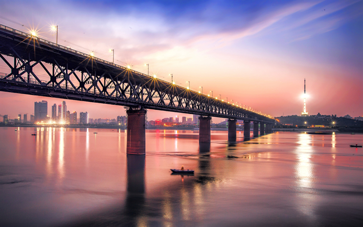 Wuhan Primera Yangtze Puente, 4k, puesta de sol, El Wuhan Yangtze Gran Puente, el R&#237;o Yangtze, Wuhan, China, Asia
