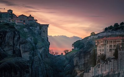 meteora, kväll, solnedgång, kloster på klipporna, östortodoxa kloster, grekland