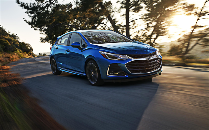 Cruze Hatchback, 4k, motion blur, 2019 arabalar, Amerikan arabaları, mavi Cruze, 2019 Cruze, Chevrolet