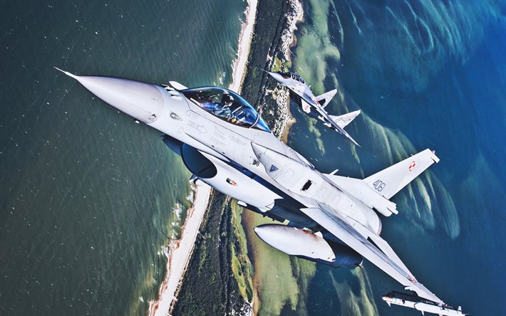 تحلق F-16, قرب, جنرال ديناميكس F-16 Fighting Falcon, اثنين من المقاتلين, الجو البولندي, طائرة مقاتلة, جنرال ديناميكس, الجيش البولندي, مقاتلة, F-16, الطائرات المقاتلة